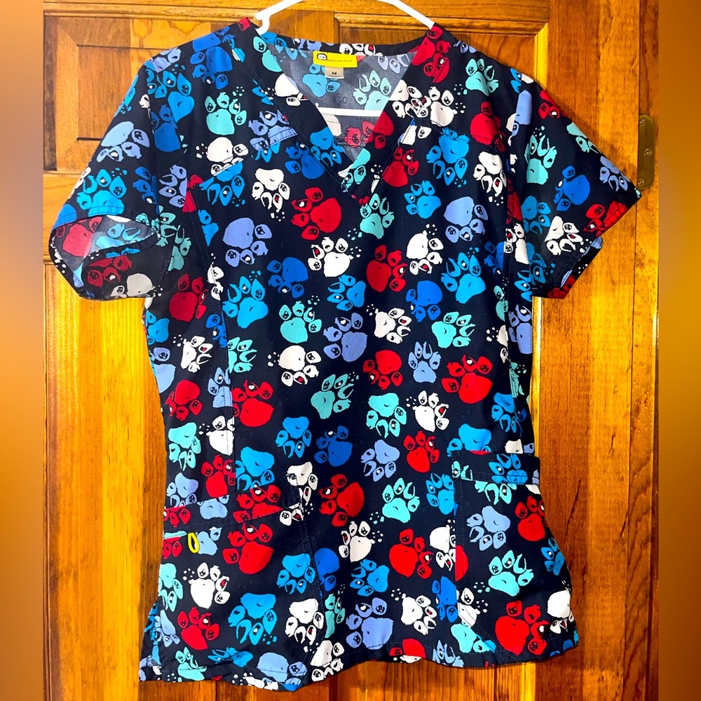 Paw print scrub top